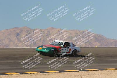 media/Oct-15-2023-Lucky Dog Racing Chuckwalla (Sun) [[f659570f60]]/2nd Stint Bowl/